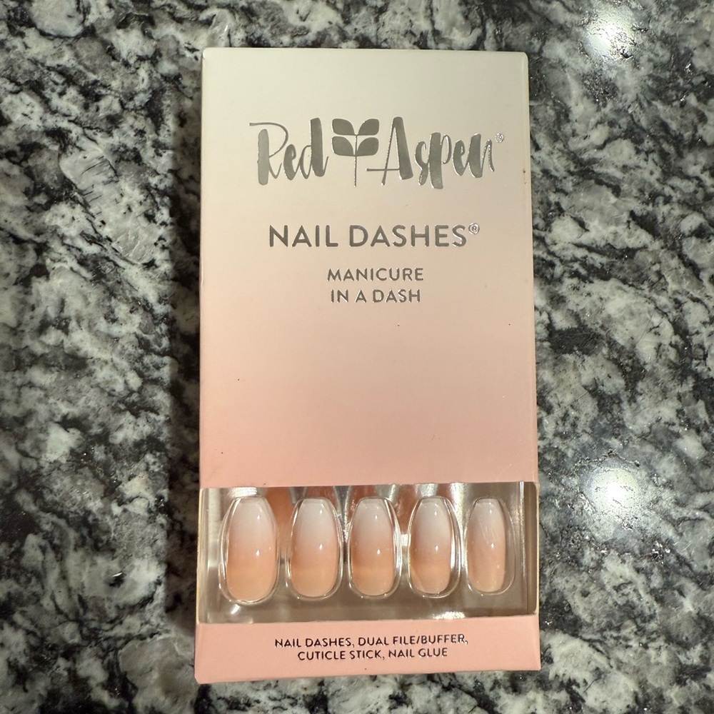 Red Aspen Nail Dashes